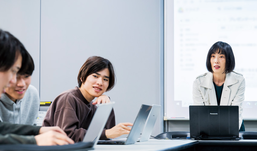 身近な話題から為替まで 各種データを用いて分析