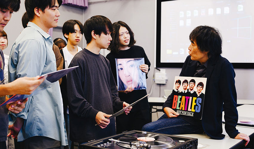 Socio-Media Studies Program Research Close-up