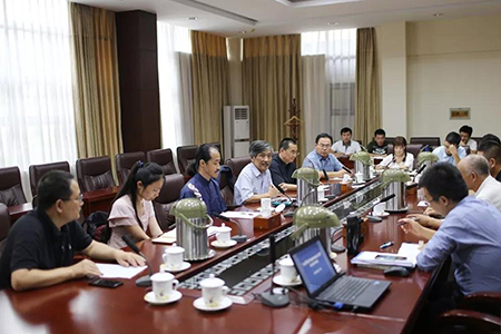 座談会