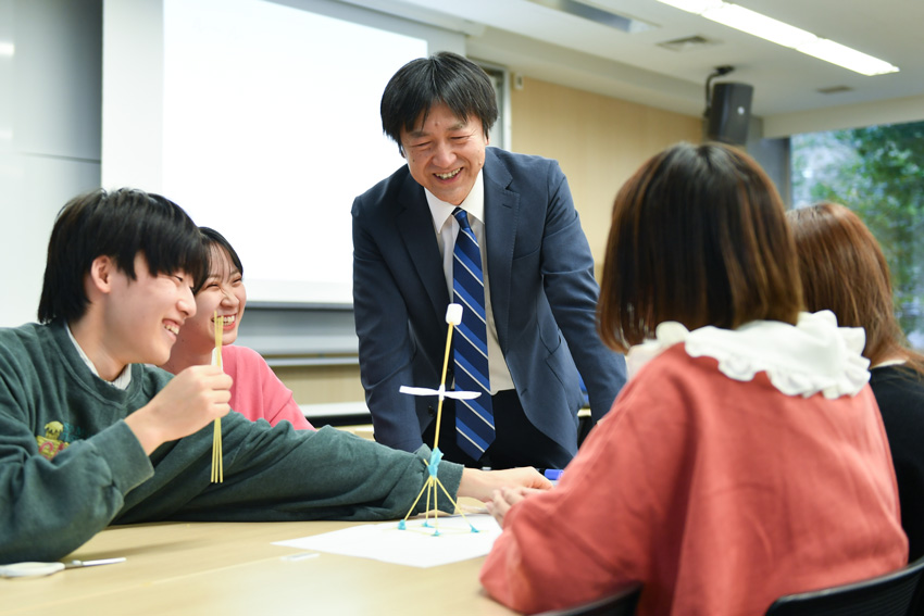 経済学部 経営学科 	伊藤誠悟ゼミ