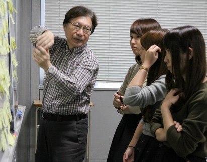 20151012月3人文