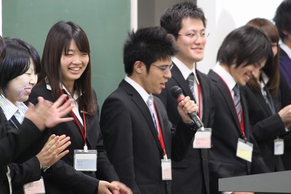 12月17日学内発表会03