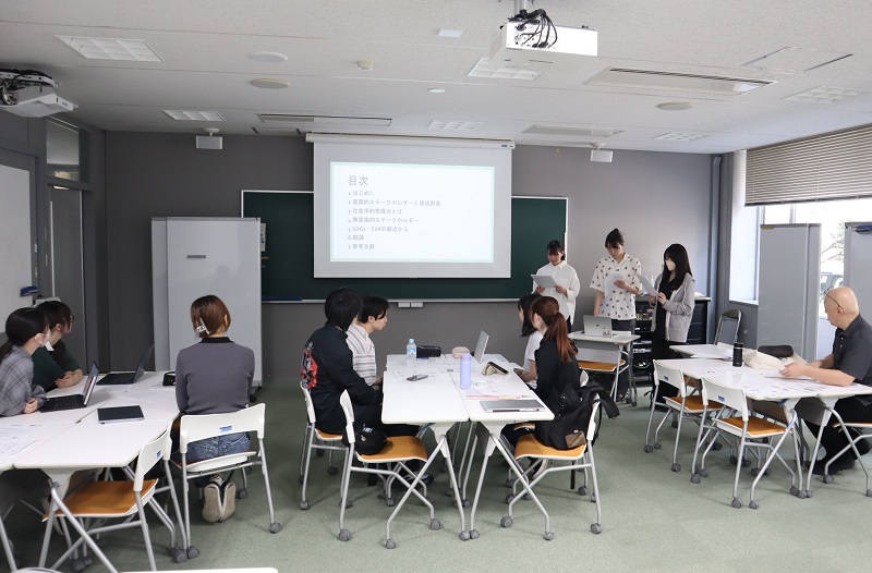 中間発表会に向けてプレ発表を実施しました | 武蔵大学