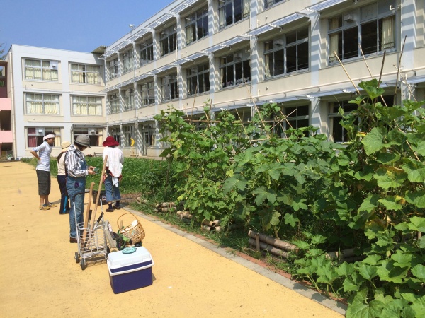 愛和小学校①（野寺由夏撮影）